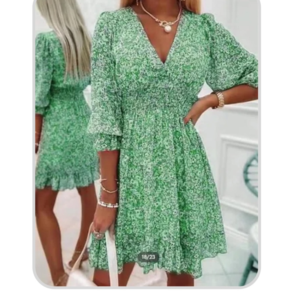 Nora Cora, V-neck floral casual dress